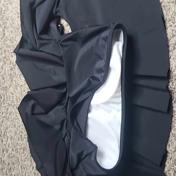 Temp Me Black Ruffled Bikini Top - Picture 7 of 7